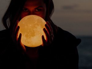 Perfekt – der Mond und du!